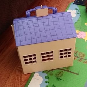 Peppa schoolhouse